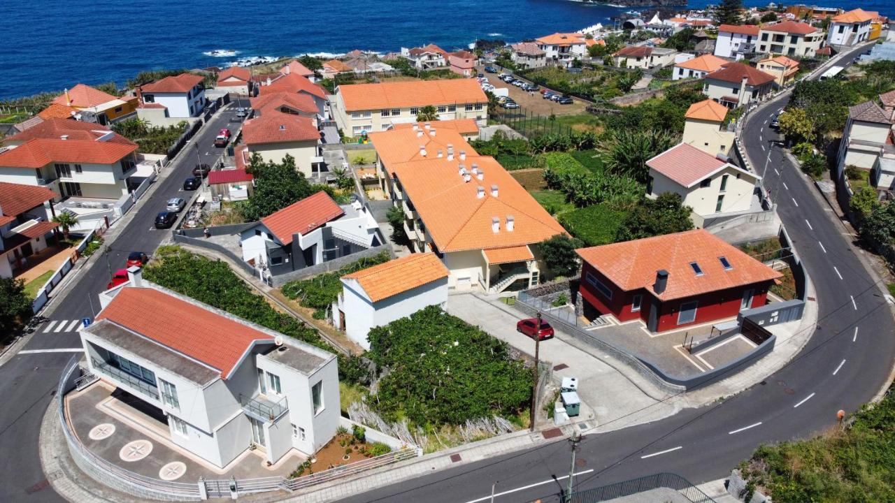 Sea & Mountain By Atlantic Funchal (Madeira)